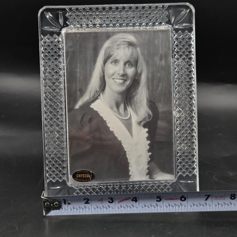 Vintage 5x7 Opening Heavy 24% Lead Crystal Picture Frame  Made in USA Retro‎
